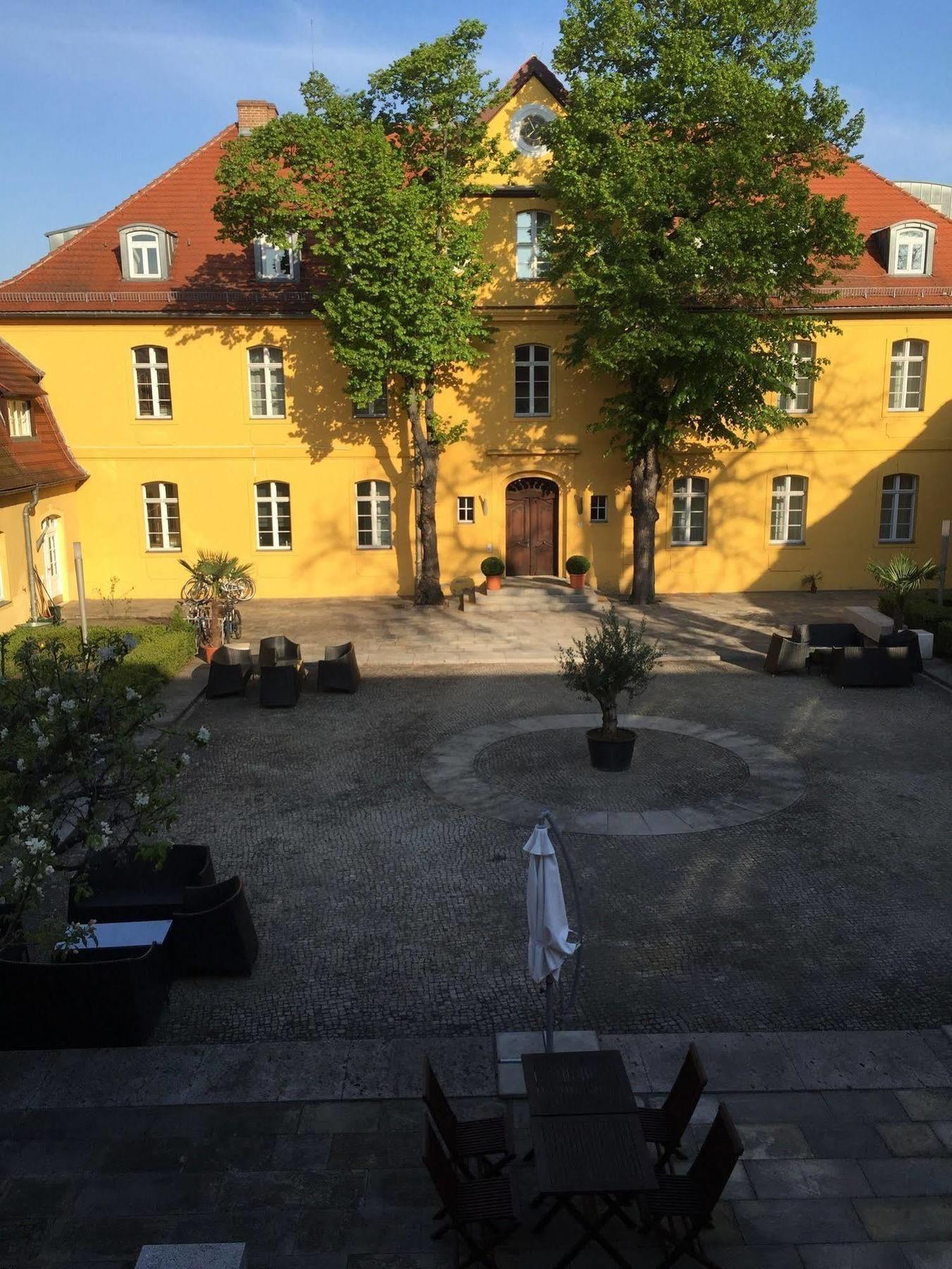 Hotel Vierseithof Luckenwalde Exteriér fotografie